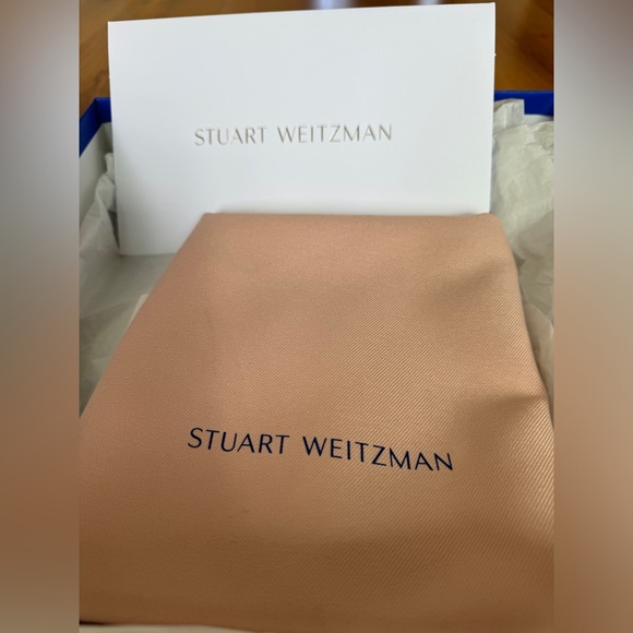 STUART WEITZMAN
New-Like Skyhigh patent-leather platform pumps - Picture 11 of 14